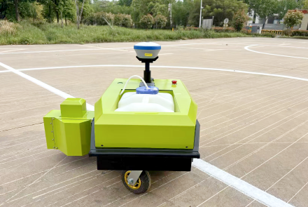 Sports Field Marking Robot 4
